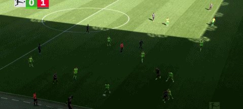 体育直播-【德甲】天团送礼，格纳布里反逆转，拜仁3-2客胜狼堡