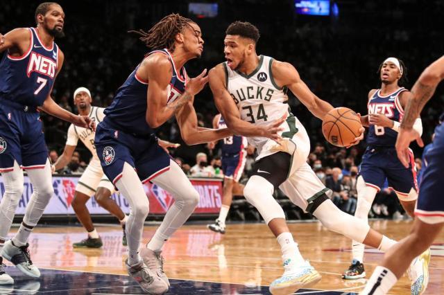 搜狐体育-巨星对决字母哥力压KD 常规赛MVP又在朝他招手？